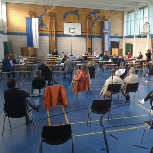 1.
                                              Sitzung